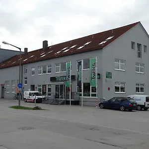 Amy Регенсбург