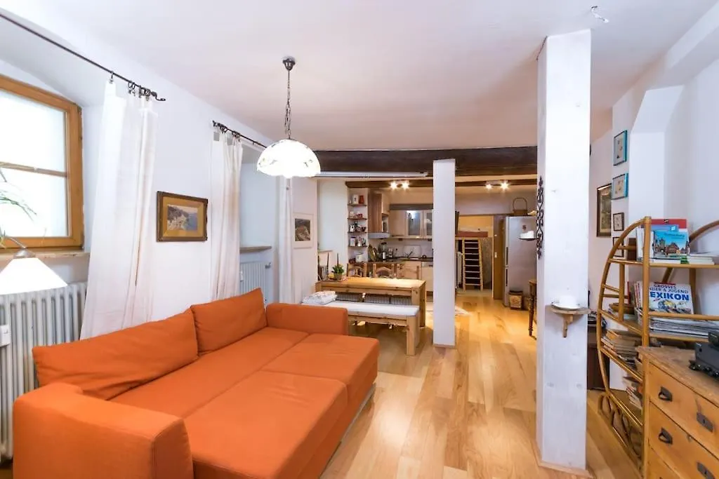 Apartment Historische Wohnung Im Herzen Der Regensburger Altstadt